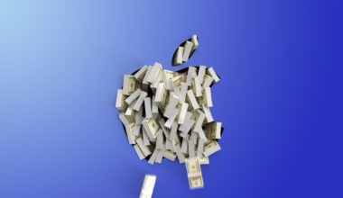 Apple Shares Fall After News of iPhone 18 Pro Order Cuts