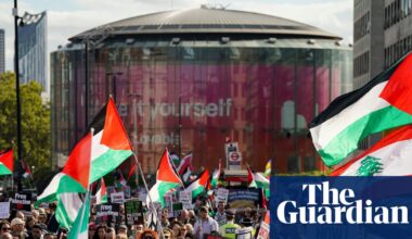 Thousands gather in London to express support for Palestinians after three years of ‘genocide’ | Israel-Gaza war