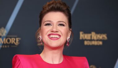 New York shop says Kelly Clarkson tried to buy item not for sale and defends itself after ‘8 million’ attacks