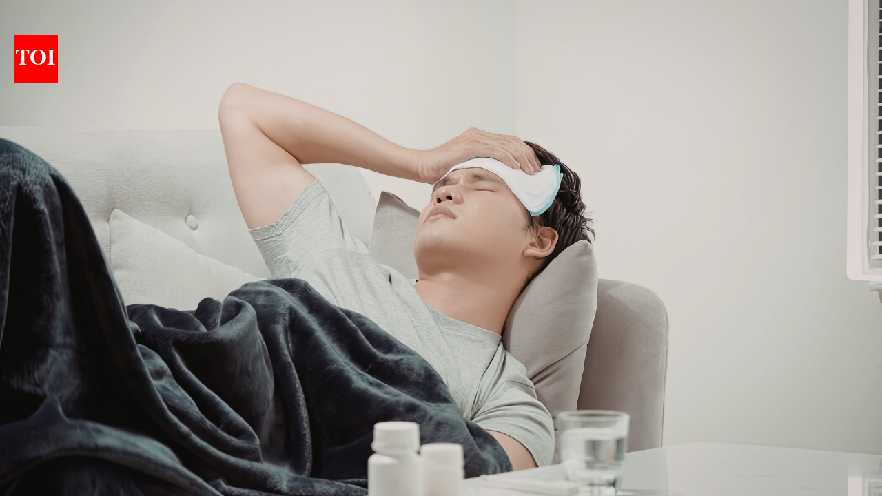 Blaming the weather for every cold? These symptom patterns may help identify a viral infection before it gets worse