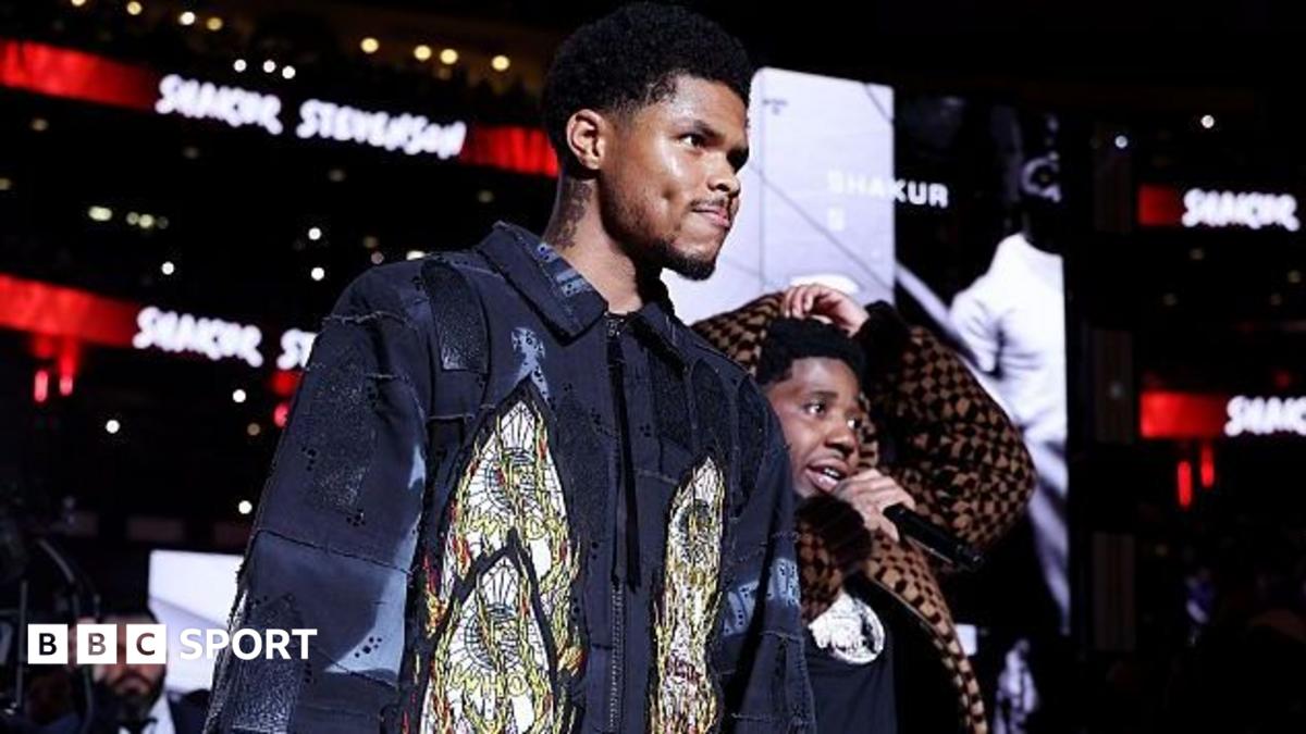 Shakur Stevenson makes his walk to the ring