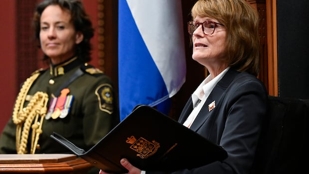 Lieutenant-governor will skip Quebec cabinet's swearing-in at incoming premier's request