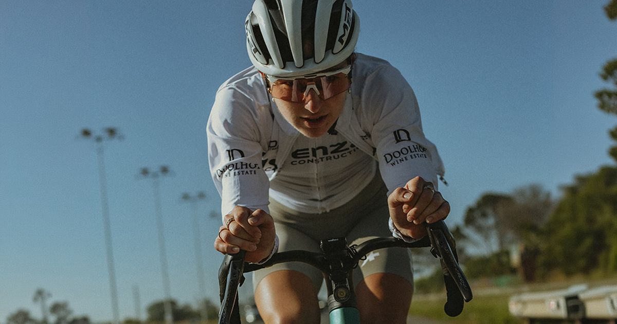 Lisa Bone signs with EF Education-Oatly