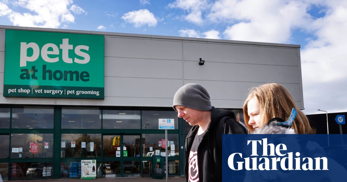 UK consumer confidence falls at fastest rate since Covid as cost of living bites | Consumer spending