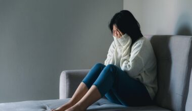 Health experts explain the symptoms of social anxiety disorder - The Independent