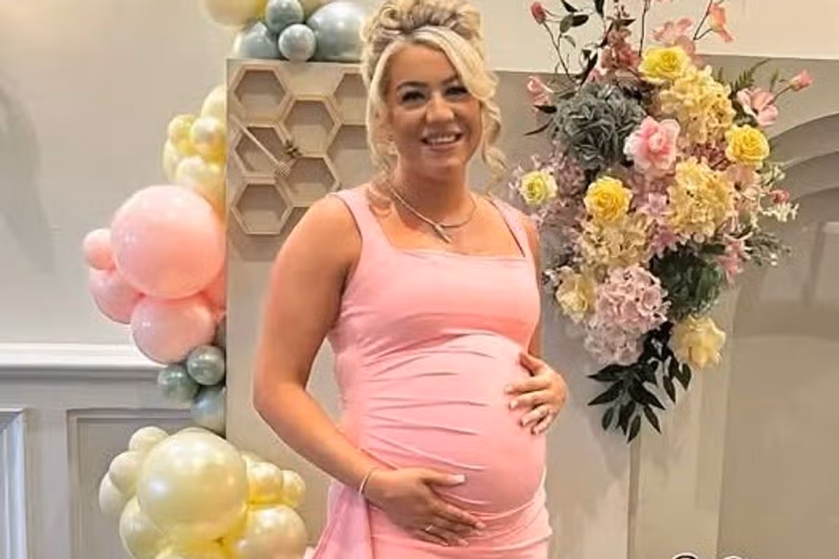 Paige Lloyd when she was pregnant (Jam Press)