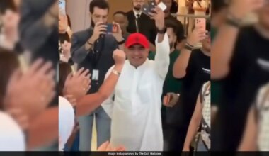 Dubai Man Flaunts Collection Of 53 iPhones At Apple Store While Picking Up New Foldable Phone