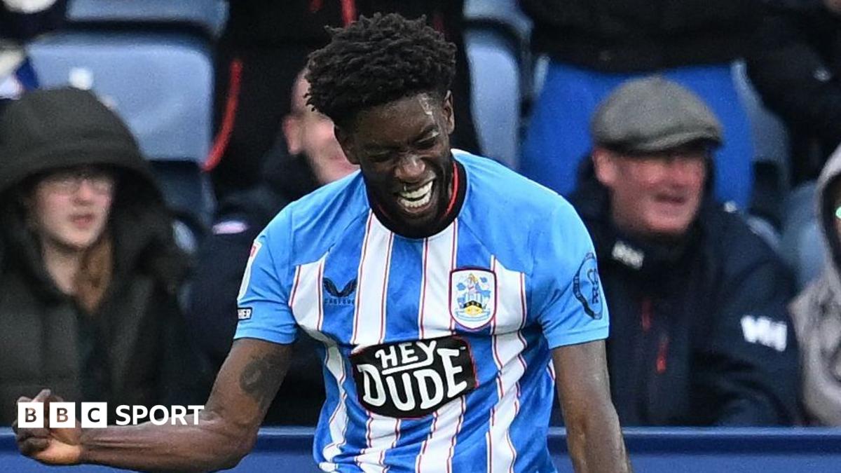 Huddersfield Town 2-1 Wigan Athletic: Terriers maintain promotion push
