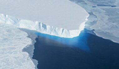 Senegal-sized Antarctic glacier melting faster than thought: Why it matters | Climate Crisis News