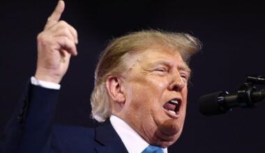 Trump defies court order to close historic East Potomac Golf Course for 15 months of renovations