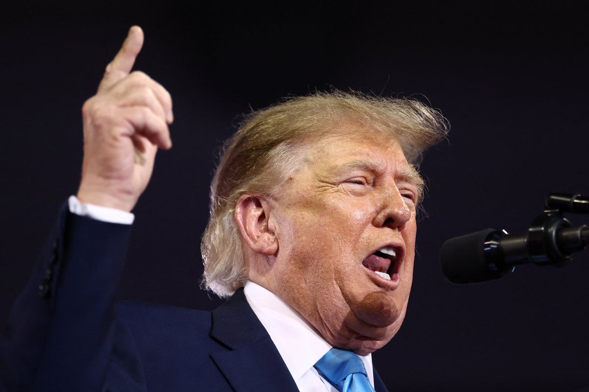 Trump defies court order to close historic East Potomac Golf Course for 15 months of renovations