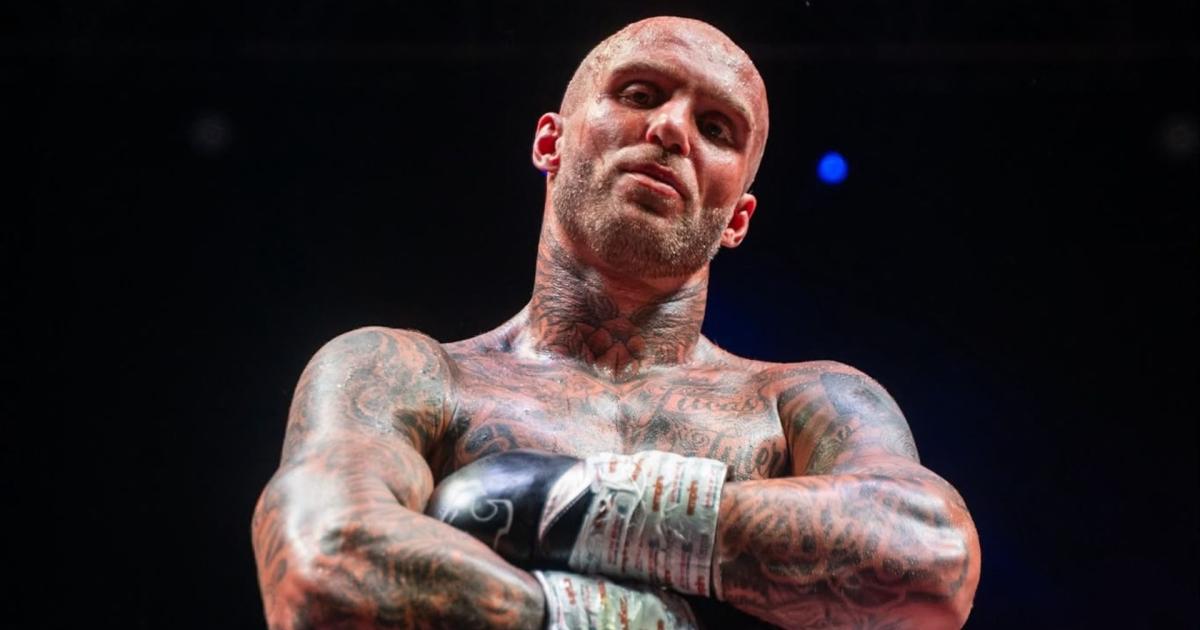 Boxer from Old Colwyn set to fight at AO Arena in Manchester