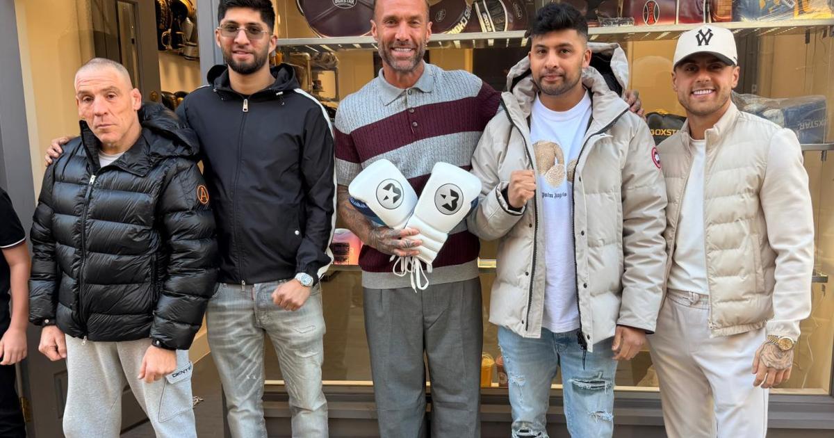 Calum Best visits new Boxstar boxing shop in Newport