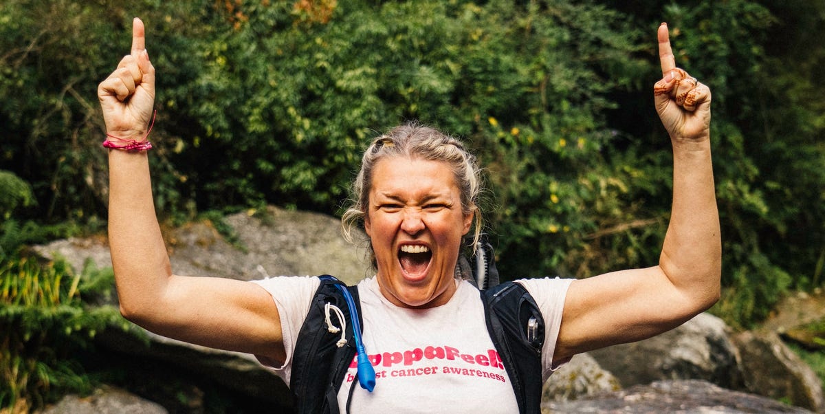 Sara Davies, 42, builds strength with weighted walking – from pace to vest weight, copy her exact 7km plan