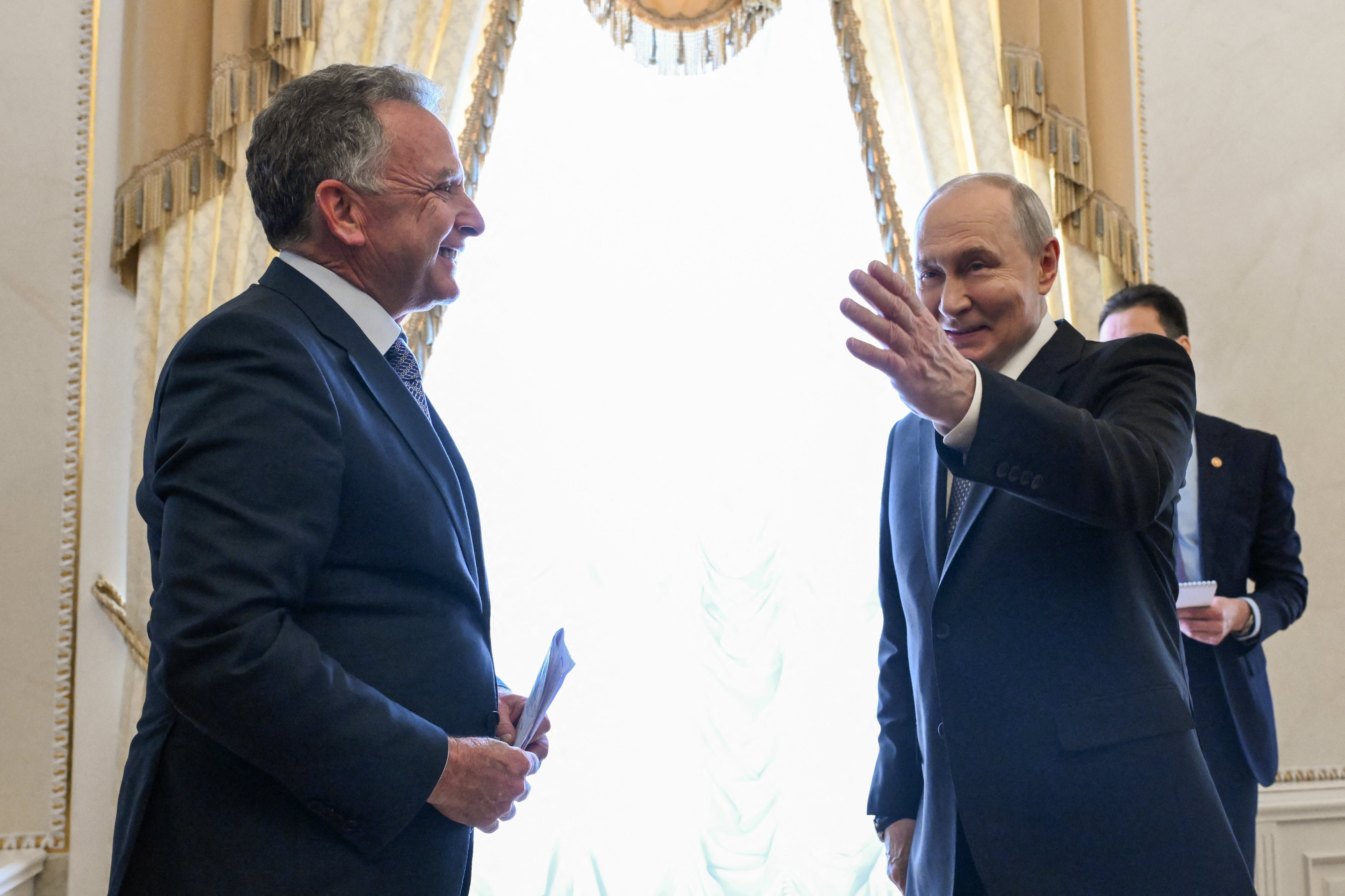 Vladimir Putin greets US special envoy Steve Witkoff in St Petersburg on 21 October 2026