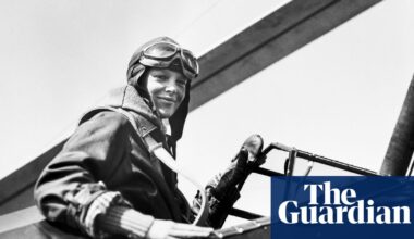 Amelia Earhart researchers leave remote atoll empty-handed after ‘plane debris’ found to be a clump of trees | Amelia Earhart