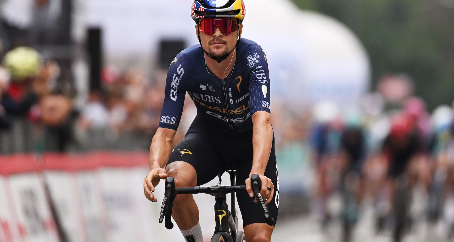 'I was mad' – Tom Pidcock says two teammates were hit by police motorbike driving against peloton at Tre Valli Varesine