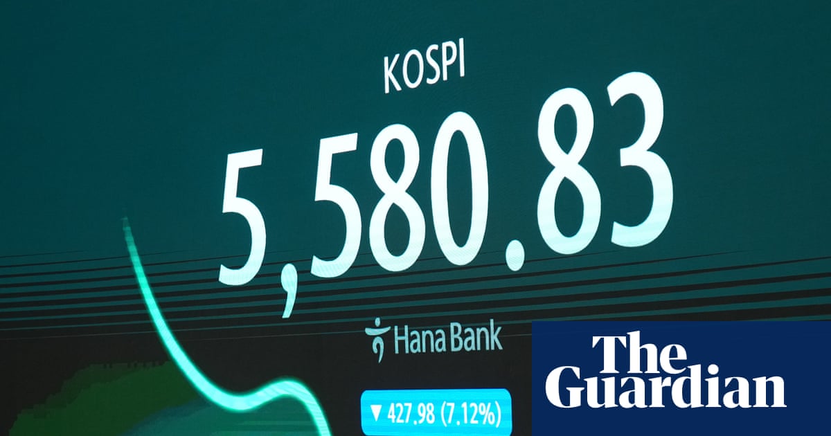 Tech market sell-off deepens amid fears over US inflation and AI debt | Stock markets