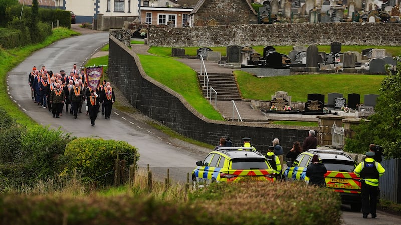 Loyalist paramilitary groups hold talks about Drumcree but ‘refuse to get involved’