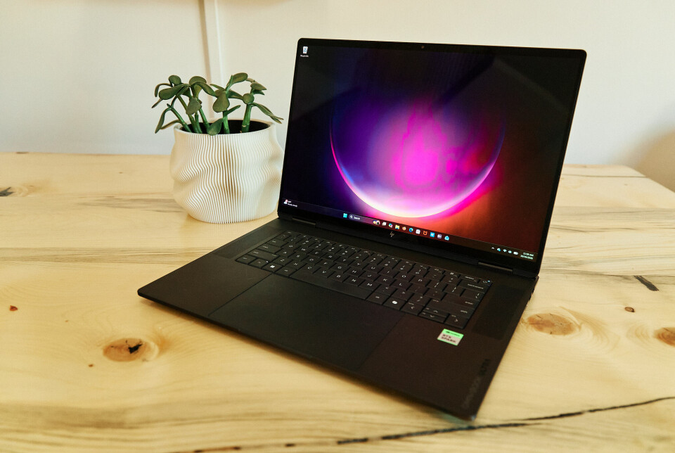 HP's OmniBook Ultra 16 packs a gorgeous 16-inch 2880x1800 OLED panel good for up to 1100 nits of HDR brightness.