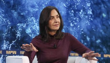 A fine arts executive says the internet and new wealth are supercharging Gen Z's art buying habits