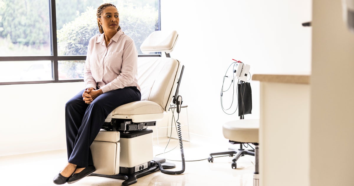 What The Sit-To-Stand Test Reveals About How Well You're Aging