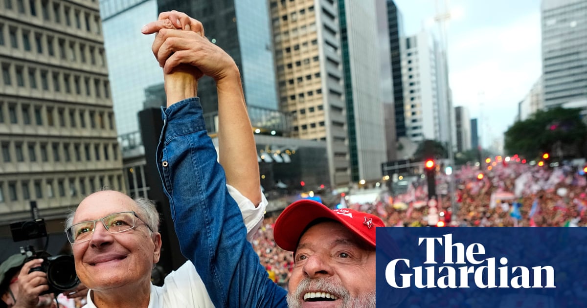 Lula wins fourth term as Brazil president after historic upset over far-right Flávio Bolsonaro | Luiz Inácio Lula da Silva