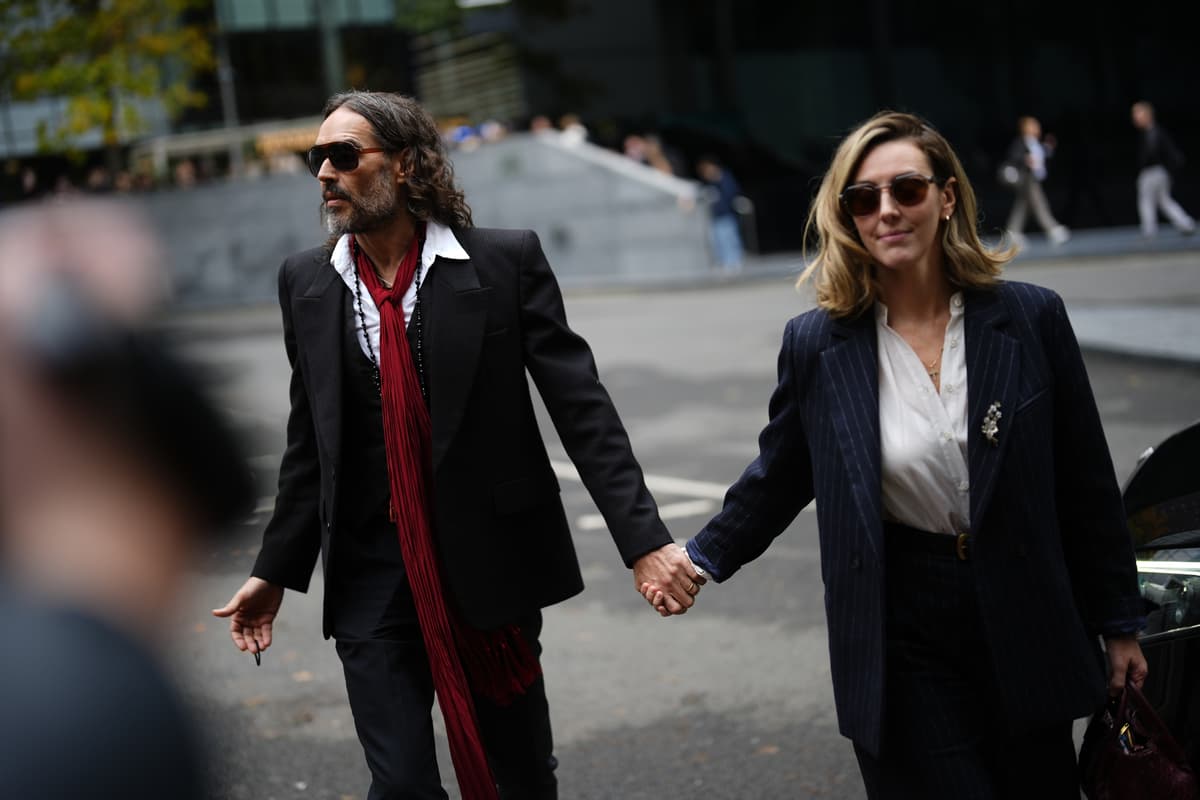 Russell Brand's wife tells jury entertainer is 'kind and caring' - London Evening Standard