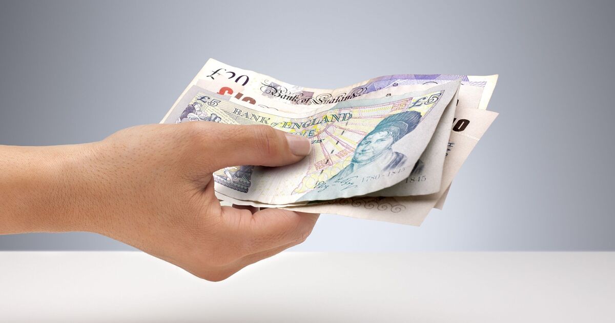 State pensioners under 77 given bumper £1930.40 | Personal Finance | Finance
