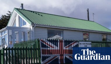 Milei adviser claims UK being ‘colonised by Islam’ as Falklands row grows | Falkland Islands