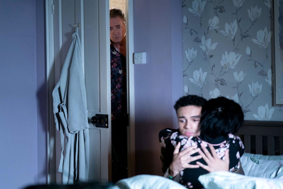 Alfie Moon, Josh Goodwin, Kat Moon, EastEnders alfie moon, josh goodwin, kat moon, eastenders