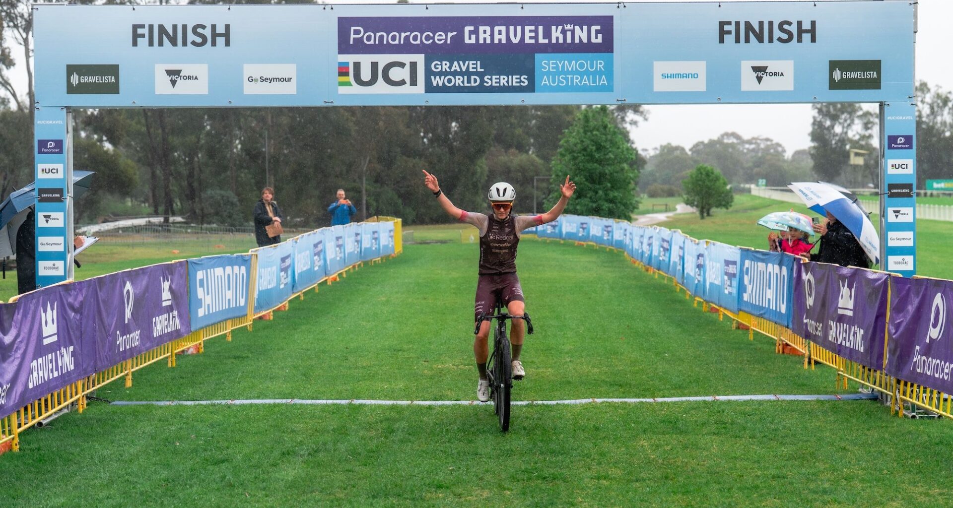 UCI Gravel World Series: Former junior Australian gravel champion steps up to claim elite women's win at a muddy Gravelista while rowing Olympic medallist sails away for elite men's victory