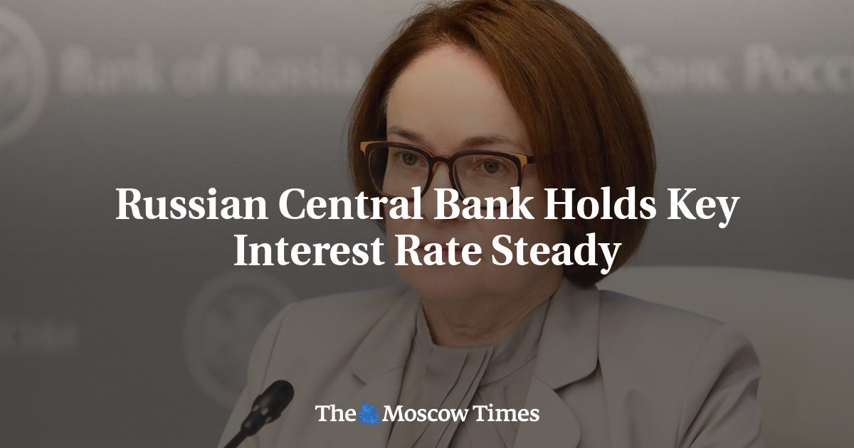 Russian Central Bank Holds Key Interest Rate Steady