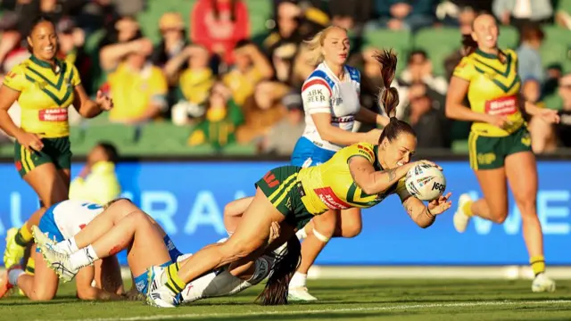 Australia captain Isabelle Kelly scores
