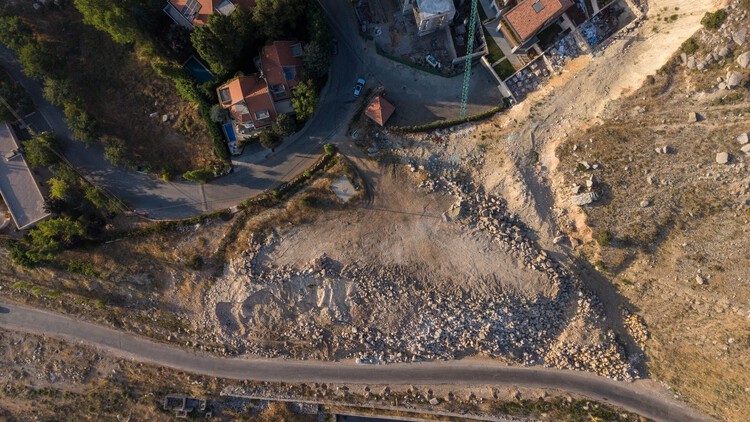 Open Call: The Tycoon's Last Desire - The Client, the House and the Architecture of Power - Image 1 of 1