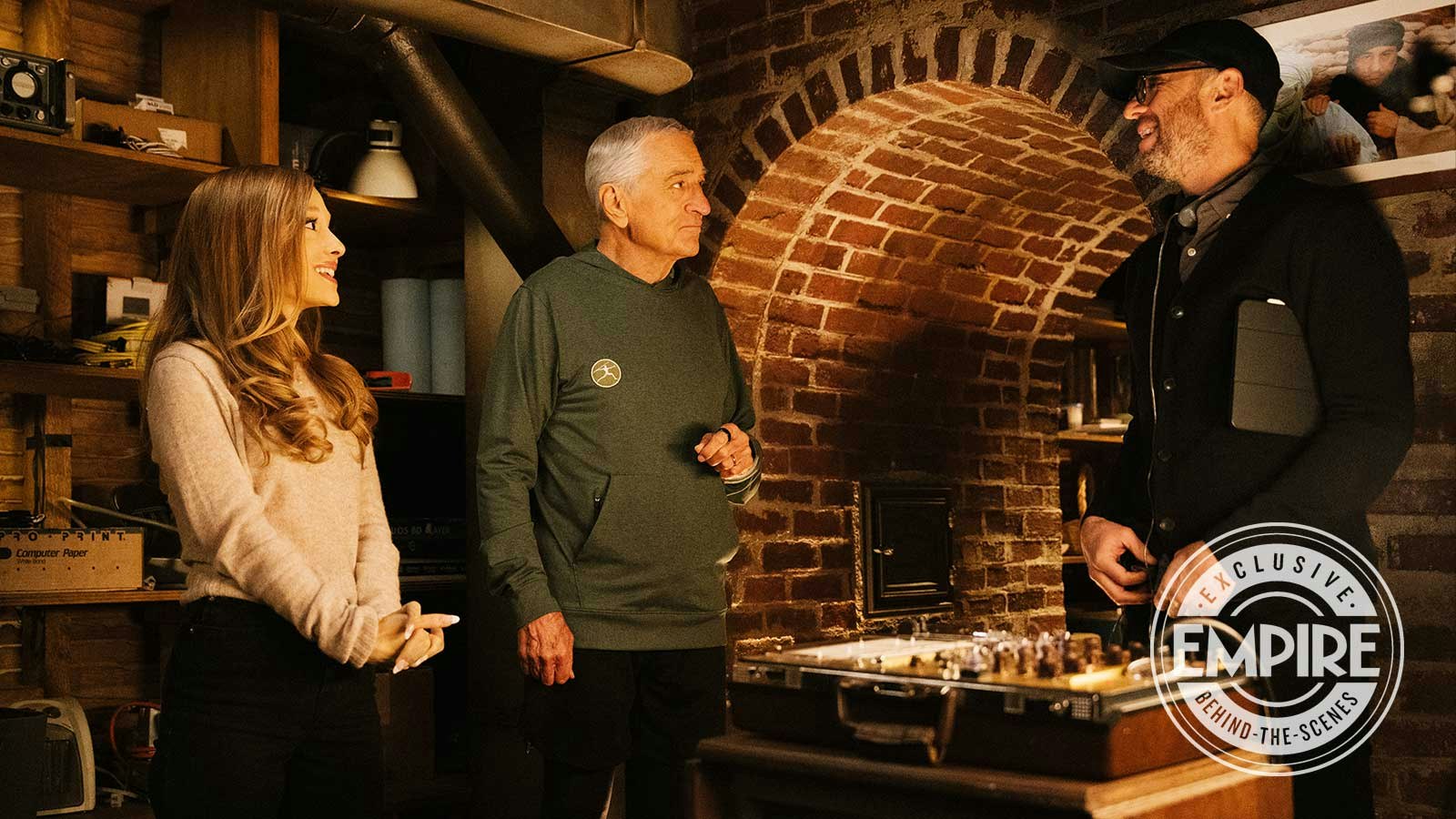 Ariana Grande ‘Went Toe-To-Toe’ With De Niro For Focker-In-Law