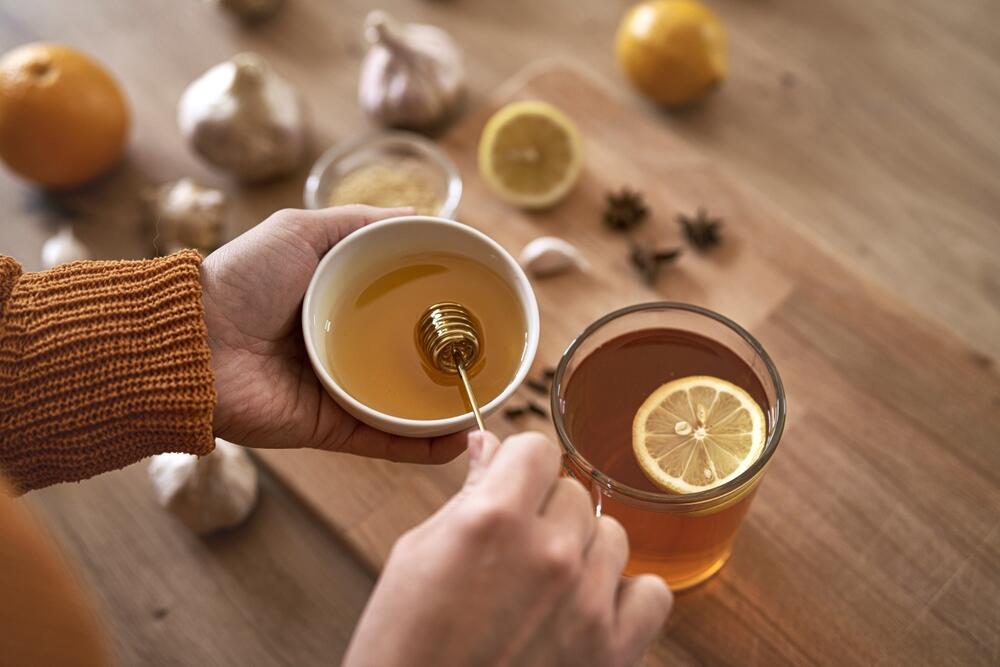 Honey may help relieve a cough (תמונה: Shutterstock/gpointstudio) צינון תרופות סבתא