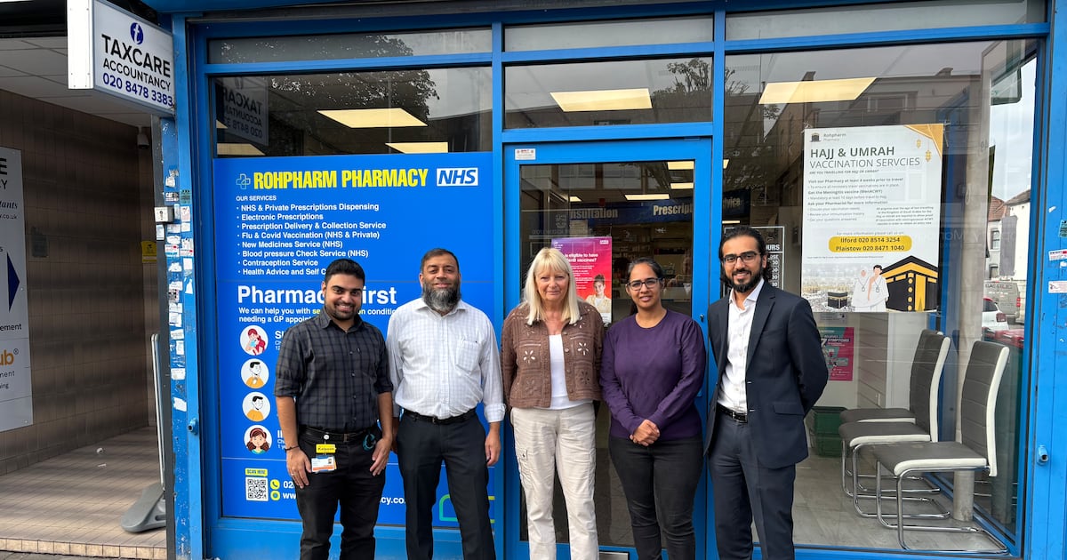 Pharmacies offer cholesterol-lowering jabs in London pilot