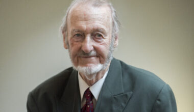 Donald Insall, pioneering conservationist architect, dies aged 100