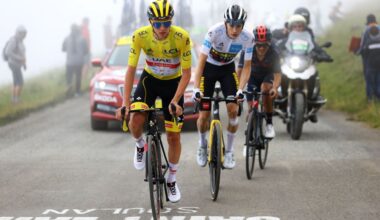2021 Tour de France: Tadej Pogačar leads Jonas Vingegaard and Richard Carapaz on the Col du Portet