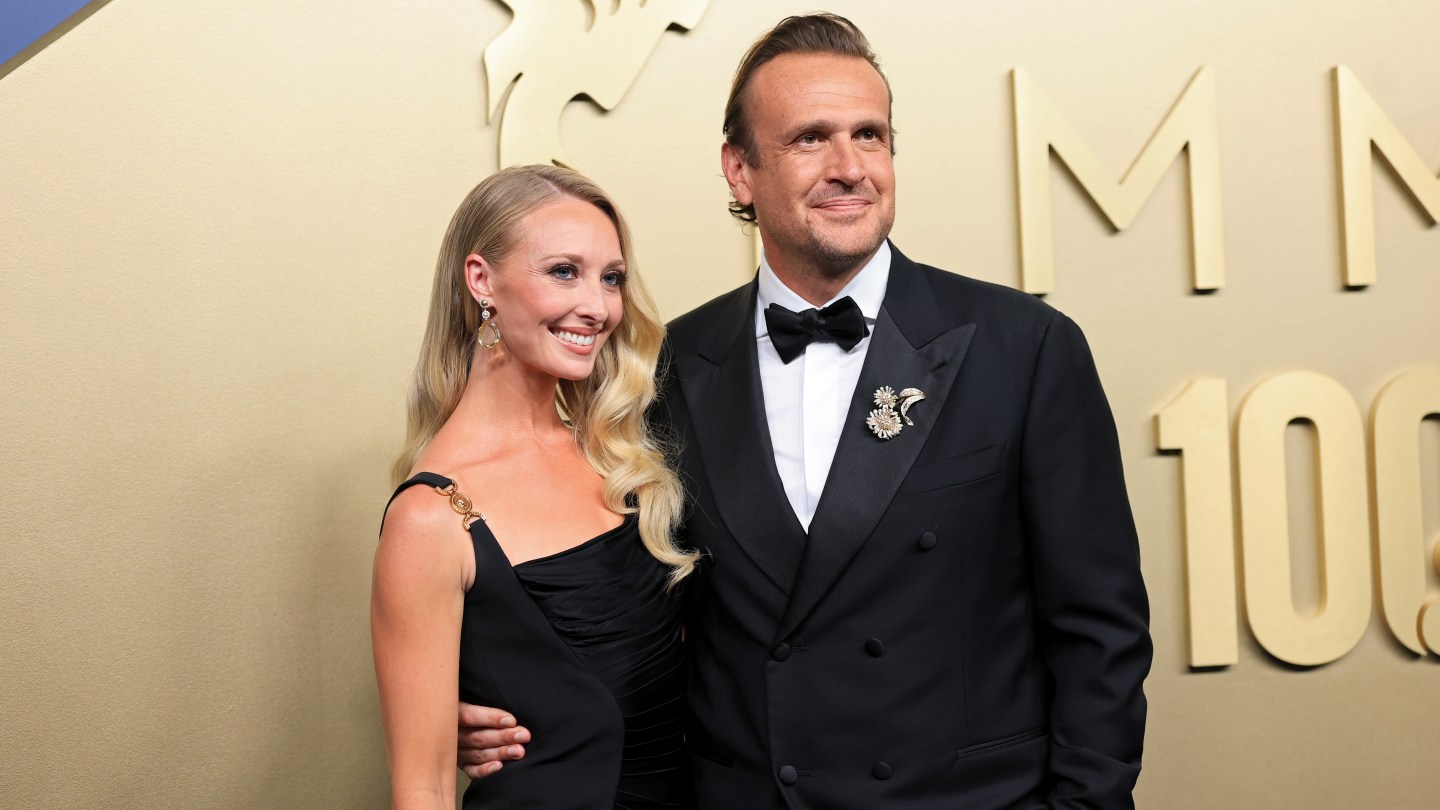 Jason Segel Marries Kayla Radomski