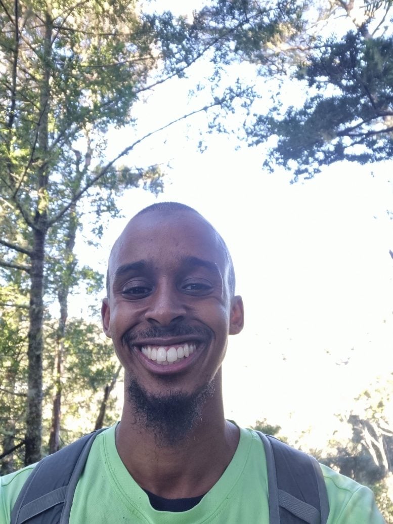 Ibrahim Mohamed Outside