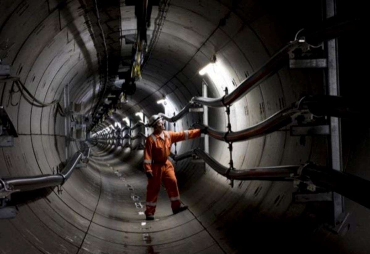 River Thames tunnel work between Gravesend and Tilbury finished 49 days early