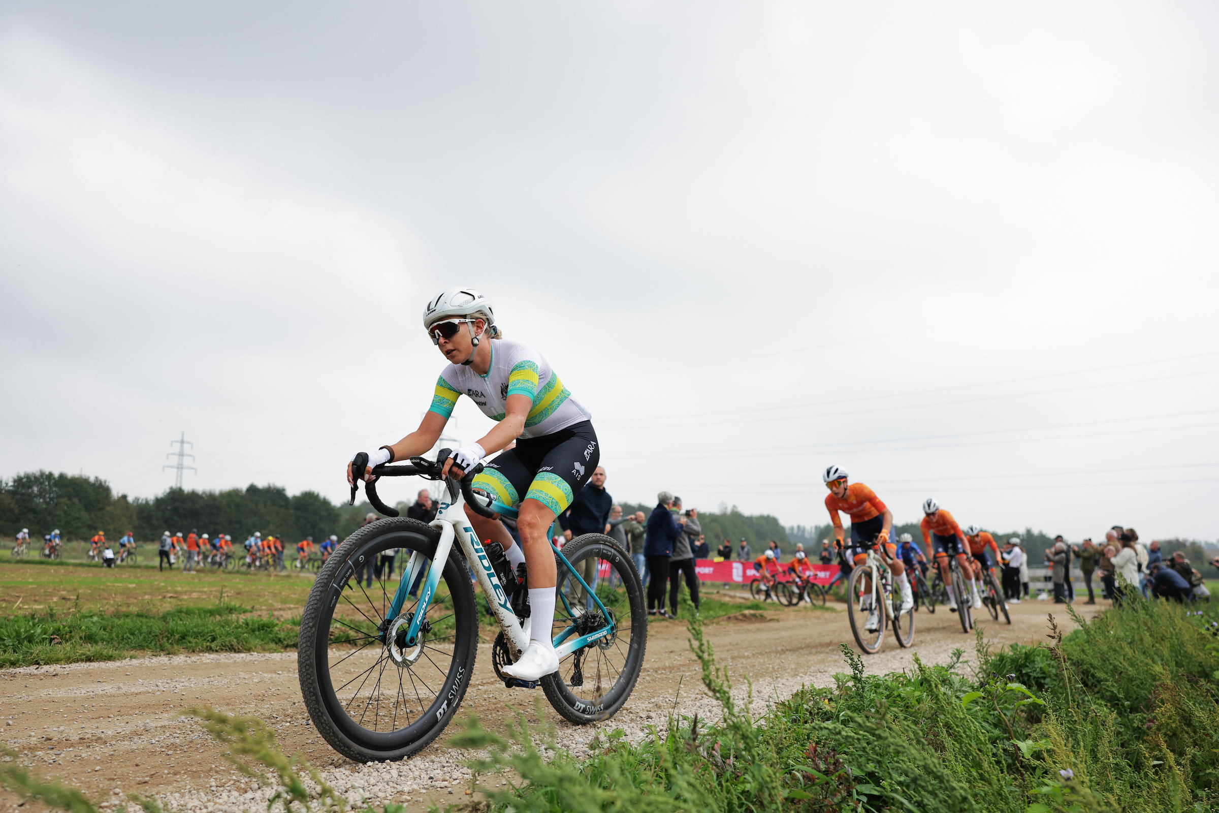 Picture by Alex Whitehead/SWpix.com - 11/10/2025 - Cycling - 2025 UCI Gravel World Championships, Zuid-Limburg, Netherlands - Women Elite Race - Nicole Frain (Australia)