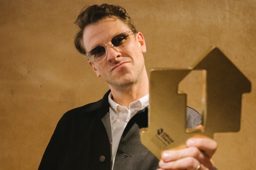 Jamie T Scores Second Consecutive U.K. No. 1 Album
