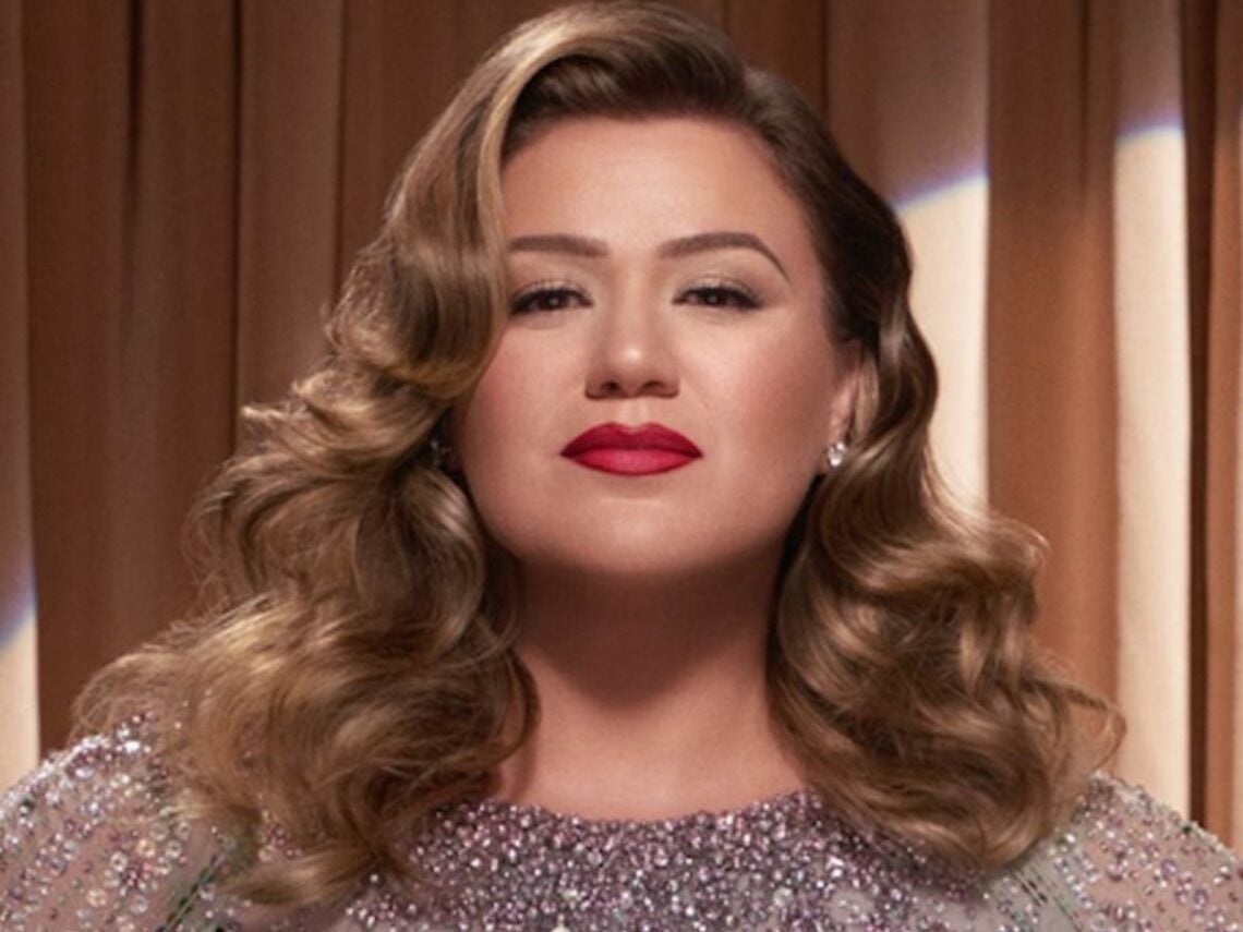 Kelly Clarkson - Far Out Magazine