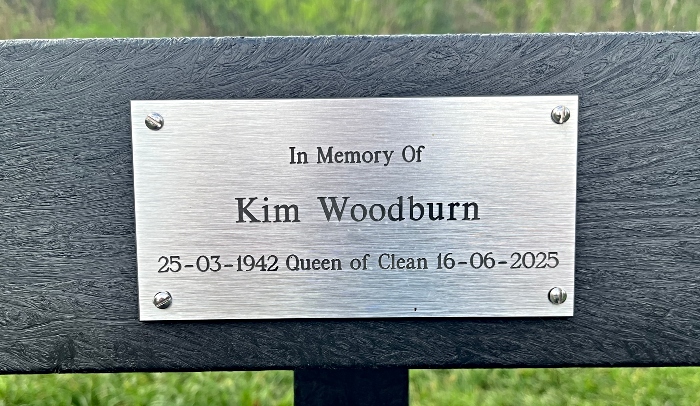 Kim Woodburn lake bench