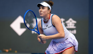 Noskova pulls out of Wuhan with left calf injury