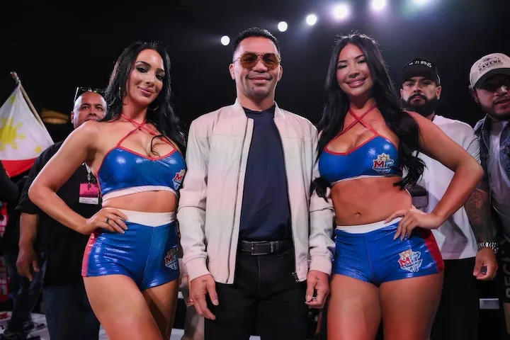Manny Pacquiao poses for a photo during the Pedro Taduran-Gustavo Perez Alvarez card. (April 3, 2026)