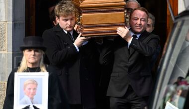 Michael Flatley pays tribute to his wife Niamh O’Brien at funeral Mass – The Irish Times